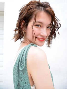 カンナ(Canna) エアリーミディ/ショートパーマ/黒髪/ホワイトアッシュ/TOKIO