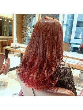 ネオリーブルカ 御茶ノ水店(Neolive Luca) インナーレッド×ピンクブラウン