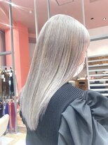 リー 梅田(Lee)&nbsp;Lee梅田茶屋町　ハイトーンシルバーアッシュ
