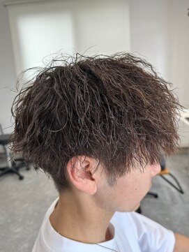 フゥ 宇都宮(FeU) 波巻きパーマツイストスパイラルパーマメンズマッシュパーマ