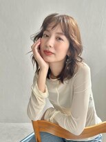 ムク 甲府(muku.)&nbsp;ミディアムヘア/斜めバング/グレージュカラー/甲府駅