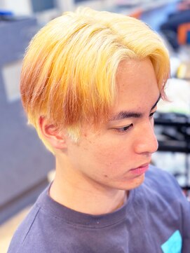 インタークロス 20代30代メンズショートマッシュハイトーンカラーセンターパート