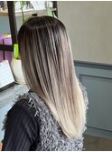 バレイヤージュ風アッシュグレージュ