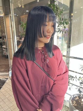 ヘアーアンドメイク ビス(HAIR&MAKE bis) ブルー×ブラックのグラデーションカラー☆【多田華歌】