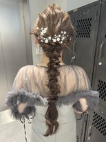 編み下ろしヘア