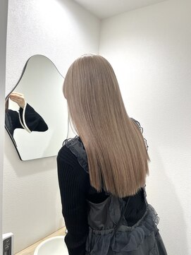 モニカ 栄店(MONIQA) ミルクティーベージュ