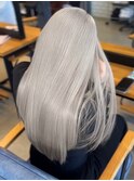 ブリーチ/イメチェン/ホワイトブロンド/外ハネボブ/美髪