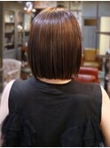 切りっぱなしボブ ブラウンベージュカラー 艶髪 30代 20代 美髪