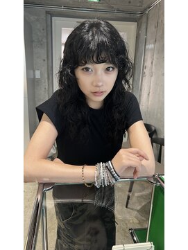 ナヌーク ダイカンヤマ(nanuk daikanyama) スパイラルパーマくるくるパーマ海外風パーマ