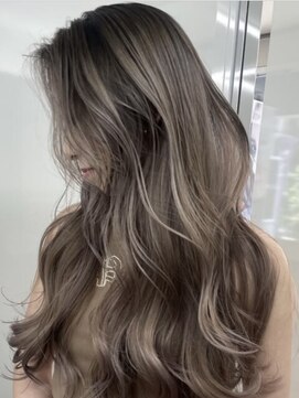 ラキング ギンザ トウキョウ(LAKING GINZA) クラゲヘアー/小顔に見せるヘア/ココアベージュ/銀座駅