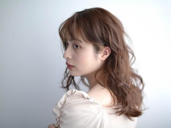トランクヘアデザイン 大宮(TRUNK hair design)の写真/年齢と共に気になる白髪をカバー◎髪の負担を抑え、透明感のある仕上がりは"TRUNK hair design"にお任せ！