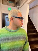 ビーバイエイトジェンツ(Bee by EIGHT GENTS)&nbsp;刈り上げセンターパート/波巻きツイストスパイラル/心斎橋