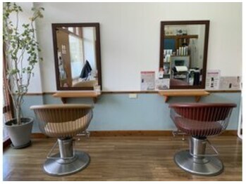 ヘアー オリナス(hair ORINAS)の写真/髪のお悩みすべてお聞かせください!マンツーマンで一人ひとりに寄り添い丁寧に施術いたします。
