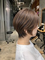 アルトル 池袋2nd(altru)&nbsp;◇大人40代50代60代ショートボブ丸みショート白髪ぼかし