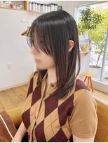 コムヘアー(COM HAIR) ミディアムレイヤー。縮毛矯正。