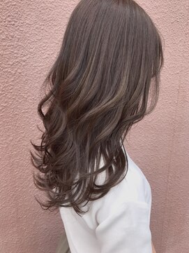 スヴァーゴ ヘアー svago hair 波巻きロング