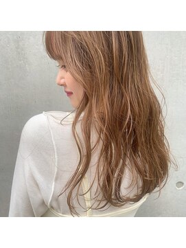 ユーフォリア 青山(Euphoria) 表面ハイライトで２トーン明るいおベージュカラー♪