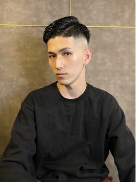 ロバーツヘアー 日野店 スタイリッシュスキンフェード
