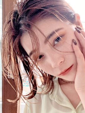 フランチェスカ(Francesca) スキバサミを使わない外ハネスタイル/外ハネボブ/透明感/艶感