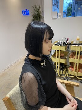 コレット 宇都宮(collet Gigi) 斜めバング/グレージュカラー/デザインカラー/グレーブラック