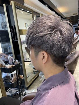 ウィル 阪急茨木駅前店(WiLL) メンズ　ツーブロックショート　シルバーグレージュ
