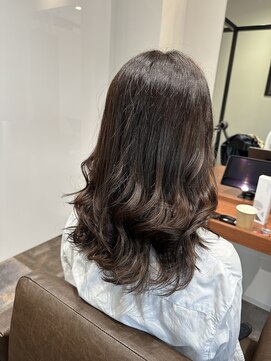 クロ(Curo.) 簡単コテ巻きパーマ