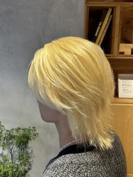アース オーセンティック 三鷹店(EARTH Authentic) ホワイトブロンドカラー