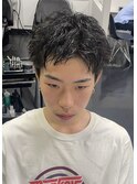 黒髪アクティブショートスパイキーアップバング