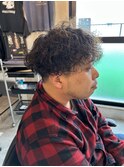 強めにかける波巻きパーマ