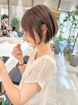 ステア ケース(stair case)&nbsp;大人かわいい丸みショートボブ耳掛け　髪質改善カラー