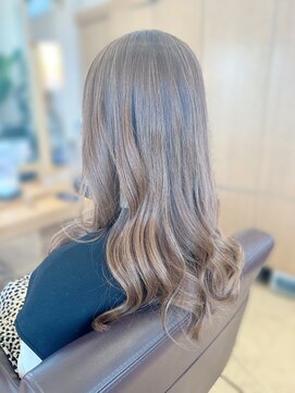 ユウヘアー 石川橋店(U Hair) ミディアムロング ベージュカラー