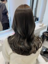 ティア 青山(Tia.) (韓国風/くびれヘア/縮毛矯正/前髪/韓国レイヤー/小顔)