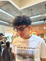 エディ(Edy) パーマスペインカールスキンフェード刈り上げ外国人風カーリー