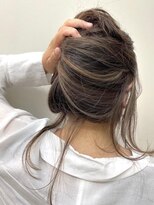 バランス 原宿 表参道(balance) ベージュハイライト×ロングヘア YUKA