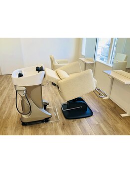 選べるスパで凝り固まった頭皮をしっかりマッサージ♪個室も完備◎癒しのサロンtimeをお過ごしください―。