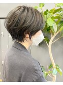 #カーキグレージュ #ショートヘア #くびれショート