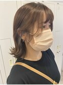 ペールベージュ/外ハネボブ/セクションカラー/髪質改善