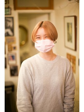 スリースリーナイン ヘアーアンドメイク(339 hair&make) センターパートショートオレンジ