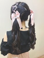 ディア(.eer) レースアップ × リボン × ツインテール