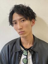 ニナ(Nina by Babylone)&nbsp;王道アップバングツイストスパイラルパーマ