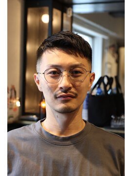 ツーエイチ 新宿(2H) 新宿/大人フェード/30代フェードカット