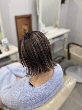 トゥーユー(to you...) 切りっぱなし　ボブ　ハイライト　担当松田