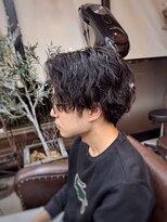 ロルド シェリ(Rold Cheri)&nbsp;【山本智文】センターパートツイストスパイラルパーマ