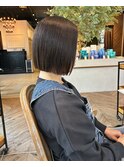ぱつっとボブ