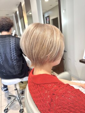 リスト(Re:st) シアーベージュショート