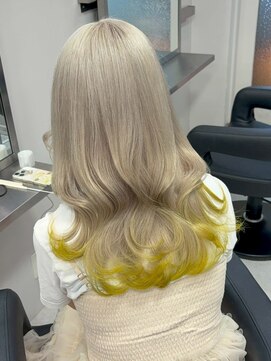 ベレーザシェルト(Beleza scelto) 15457ブリーチ＆ダブルカラーニュアンスカラーレイヤーロング