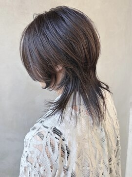 モリオ(morio) *マッシュウルフマッシュショートレイヤーショートウルフボブ