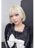 ホワイトブロンド×ミニボブ ブリーチダブルカラー抜きっぱなし