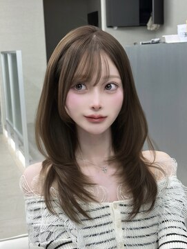 キティー サカエ(kiti SAKAE) レイヤーカットミディアムレイヤー顔周りレイヤーハッシュカット