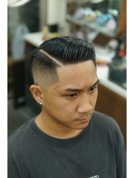 ザ チョップ ショップ ハラジュク(THE CHOP SHOP HARAJUKU) ハイスキンフェードサイドパート